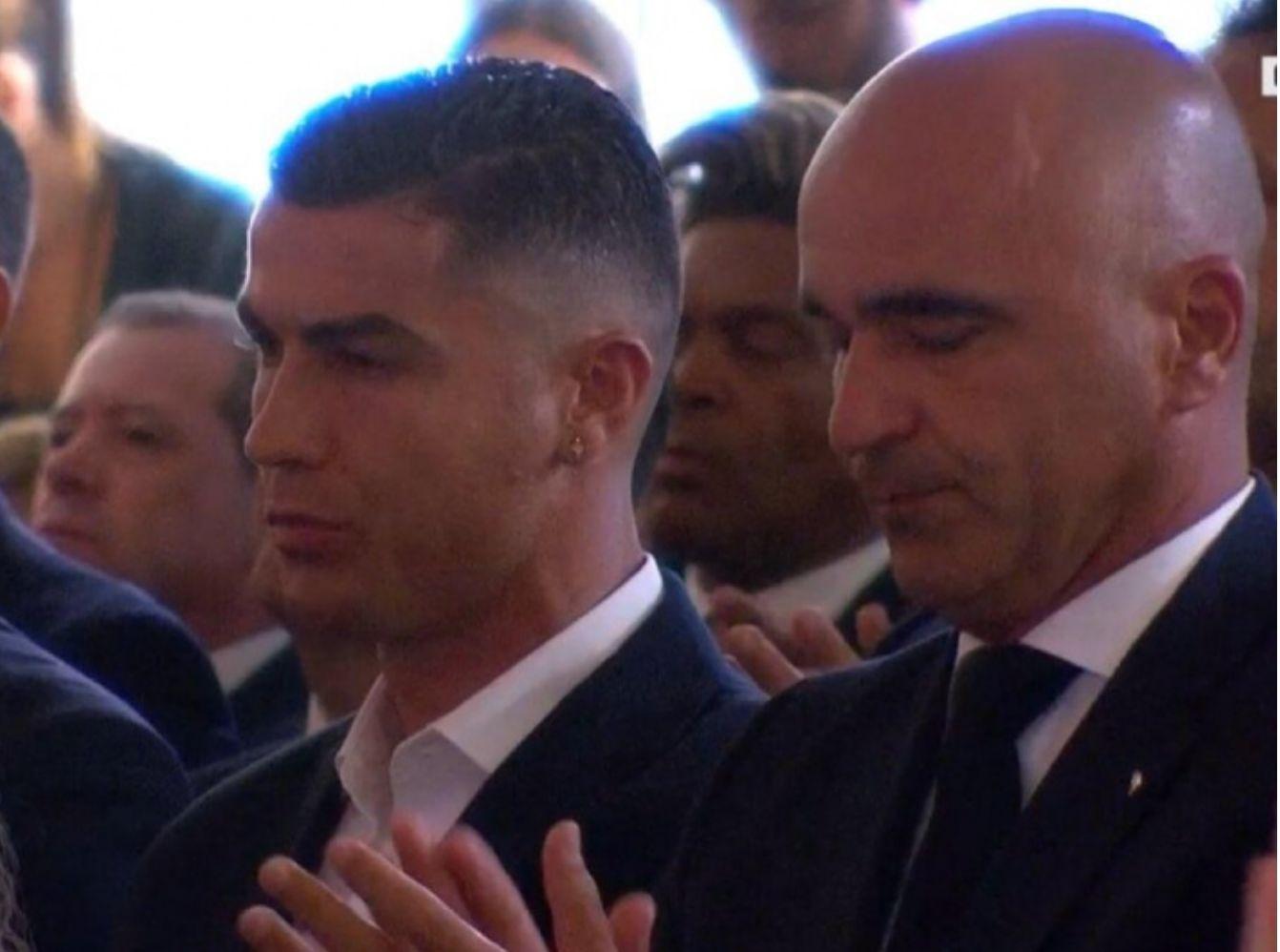 开云APP-缺席若塔葬礼!C罗弥补遗憾:参加若塔纪念仪式 慰问家人+献奖杯