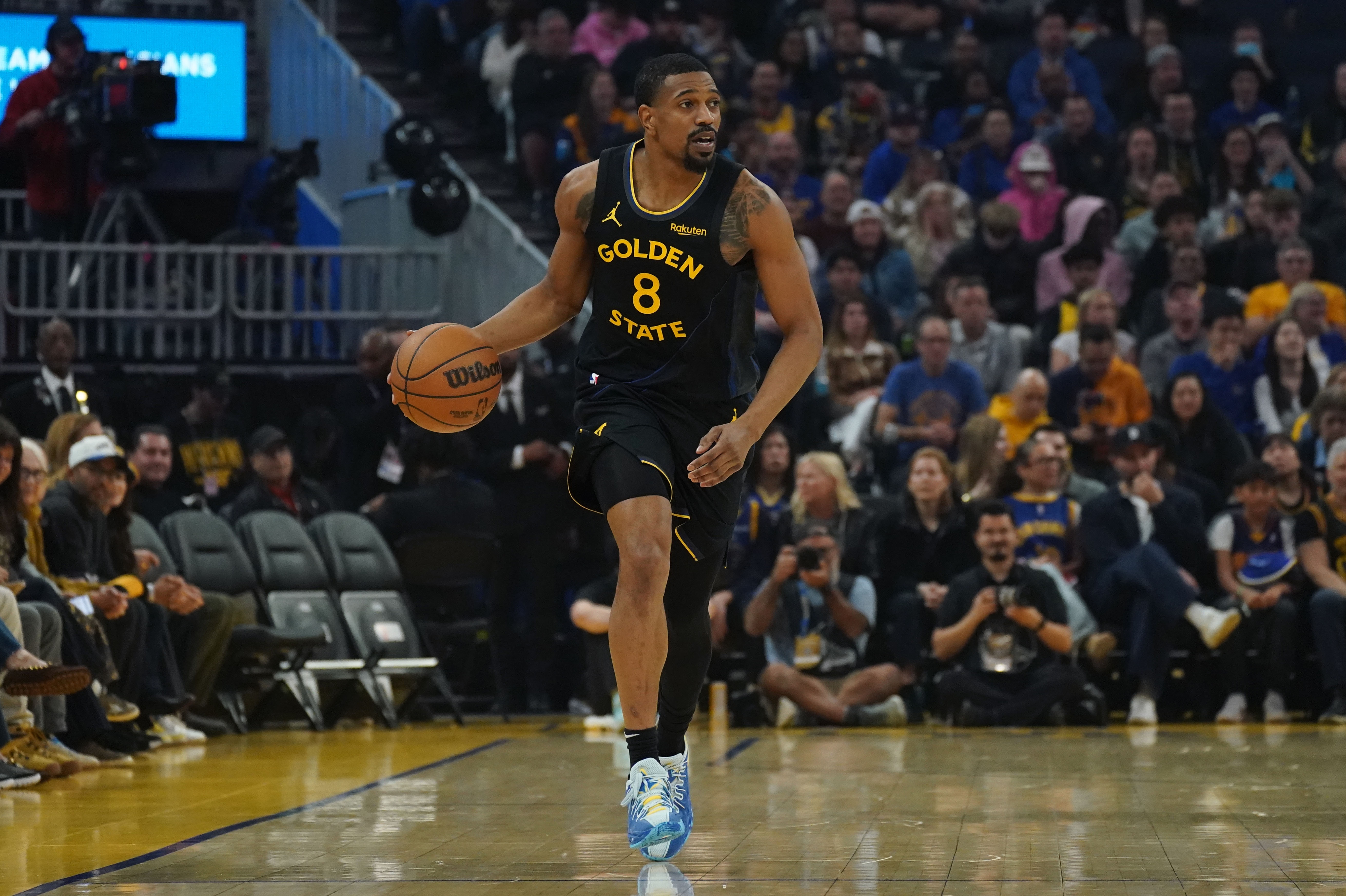 开云官网-梅尔顿：我一直想办法走出最近的低谷期 队友们一直给我信心